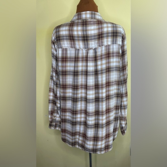 American Eagle Boyfriend Fit Brown Plaid Flannel Shirt Button-up Size Medium - Picture 2 of 7